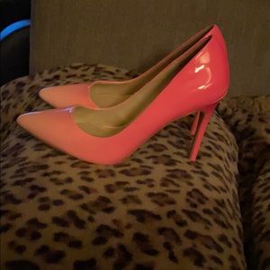 Ombré pink heels.